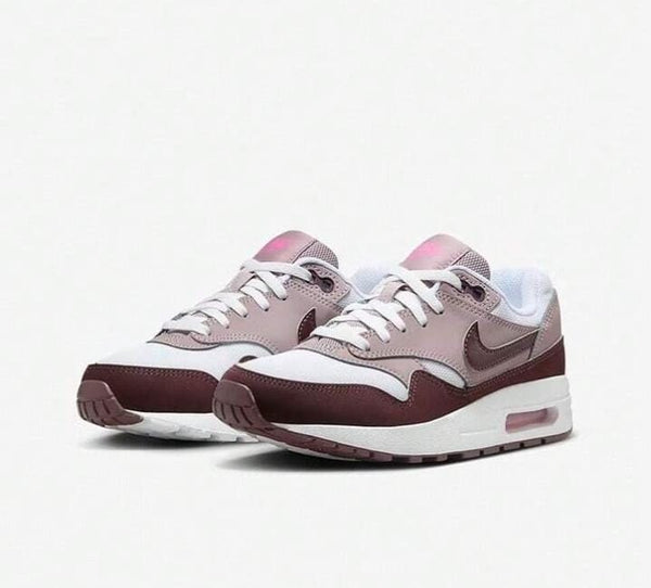 Nike Air Max 1 Sneakers